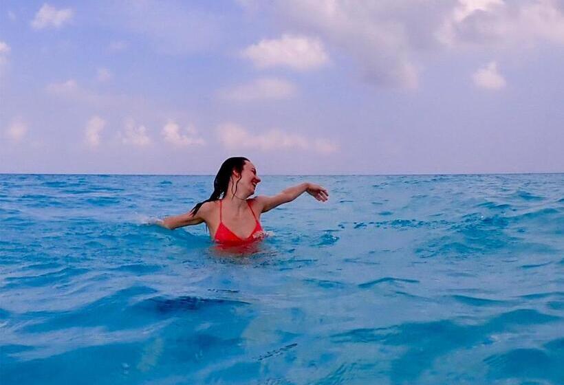 پانسیون Sea View Villa Ukulhas