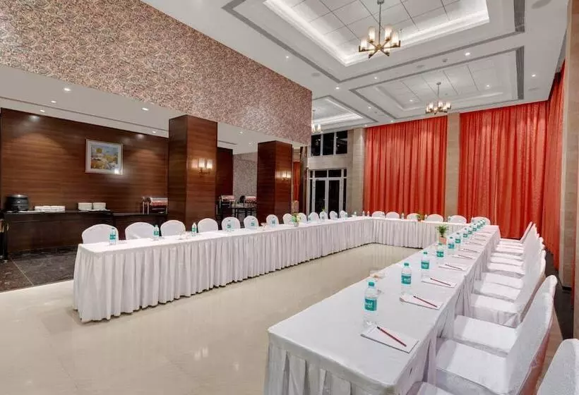 Hotelli The Fern Residency, Satara Maharashtra