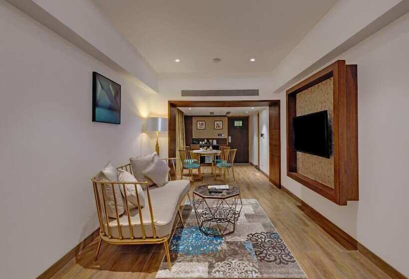 호텔 The Fern Residency, Satara Maharashtra