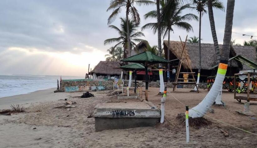 هتل Cabañas San Sebastian