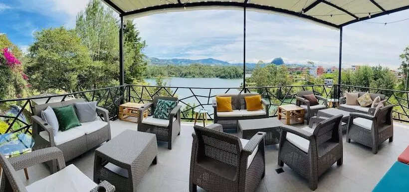 ホテル La Madriguera