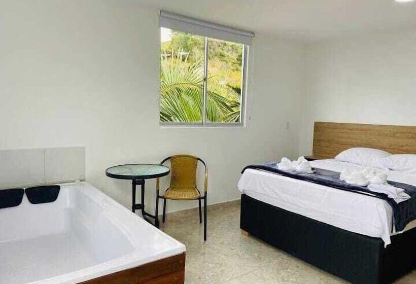 ホテル La Madriguera