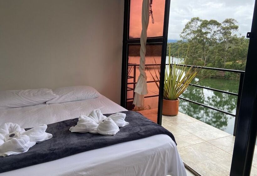 ホテル La Madriguera