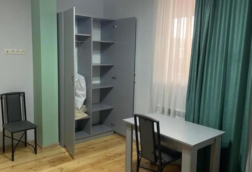 پانسیون Ashtarak Garden Guesthouse