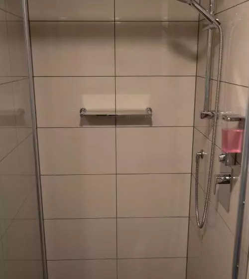 Adventure Queenstown Hostel