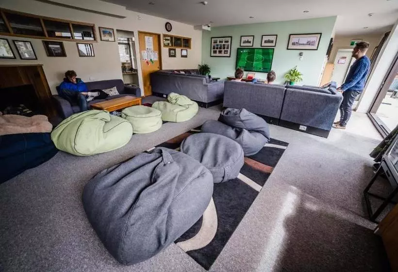 Adventure Queenstown Hostel