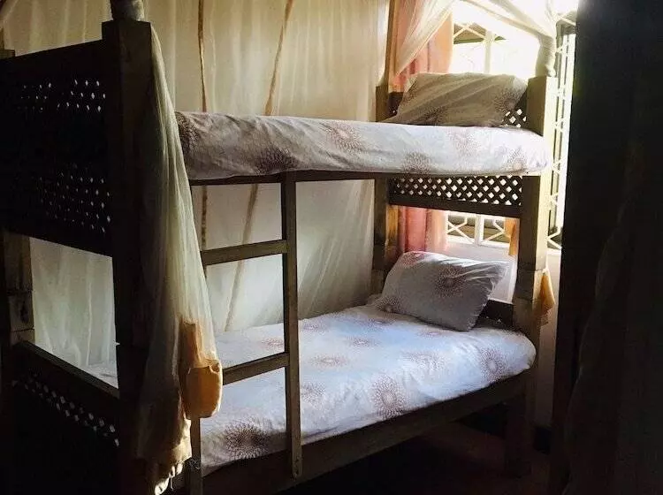 Footprints Hostel