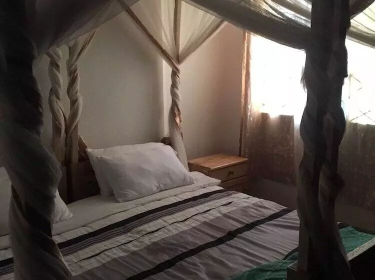 Footprints Hostel