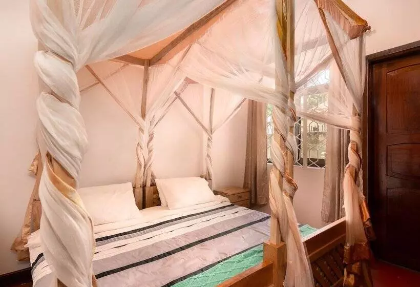 Footprints Hostel