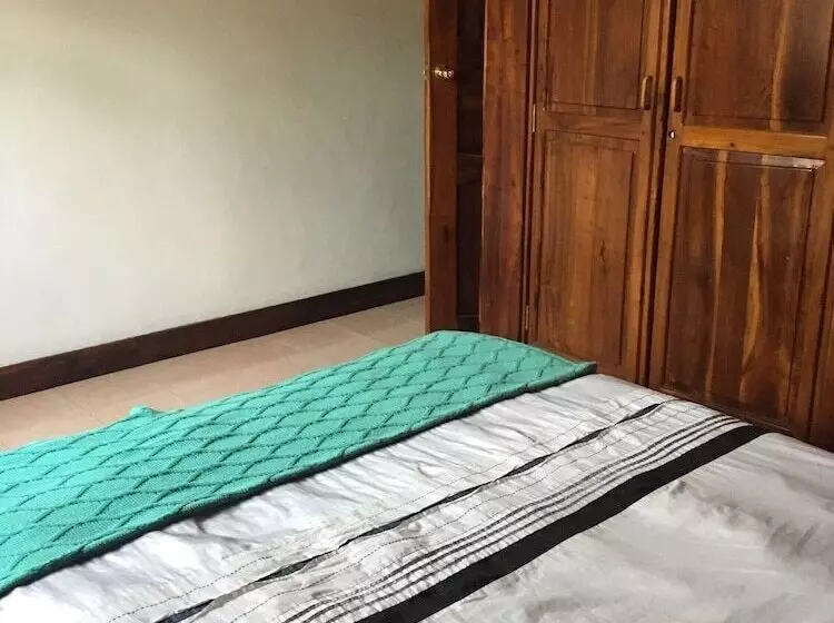 Footprints Hostel