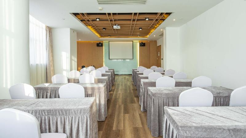 Otel Holiday Inn Express Shangqiu Ancient Town By Ihg