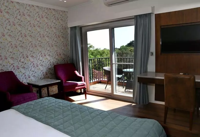 Hotelli Mastiff Villa Camellia By Othpl