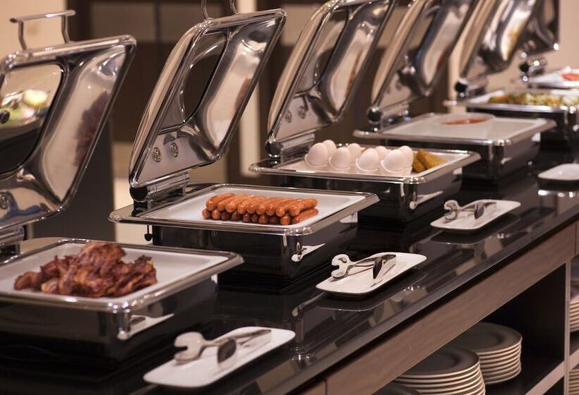 Ramada Hotel & Suites By Wyndham Yerevan