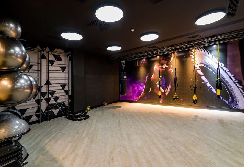 Ramada Hotel & Suites By Wyndham Yerevan