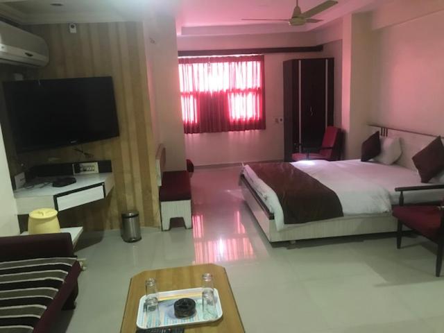 Отель Mansarovar