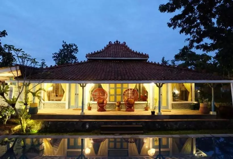 Aamiaismajoitus (B&B) Rimba Desa Resort Inn Jepara