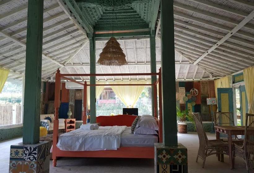 צימר Rimba Desa Resort Inn Jepara