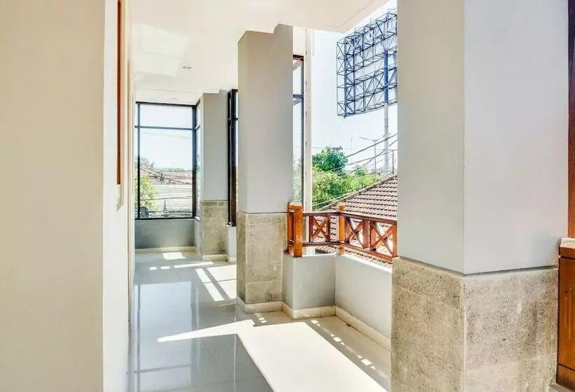 ホテル Oyo 501 Elpeka Dua Residence
