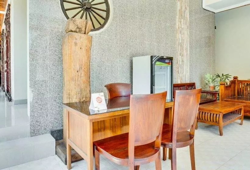 ホテル Oyo 501 Elpeka Dua Residence