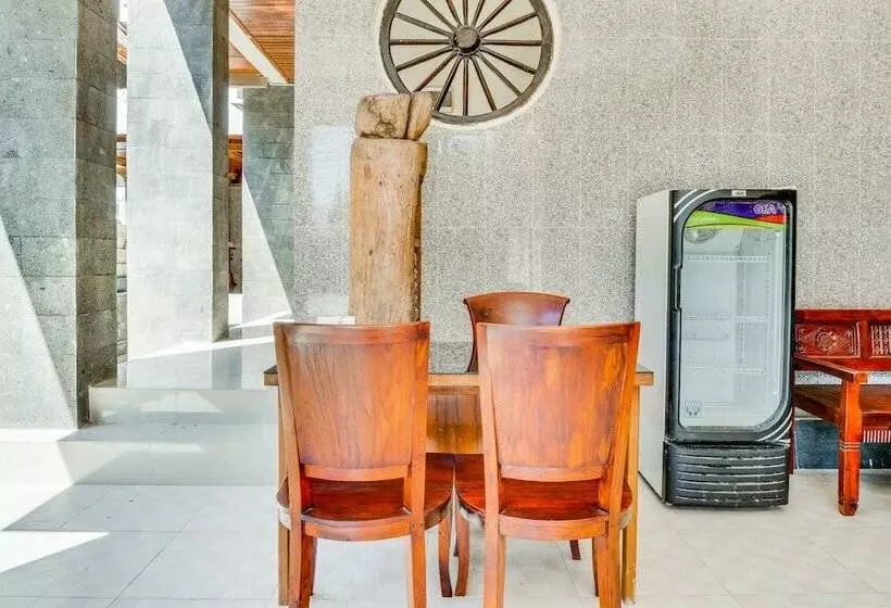 ホテル Oyo 501 Elpeka Dua Residence
