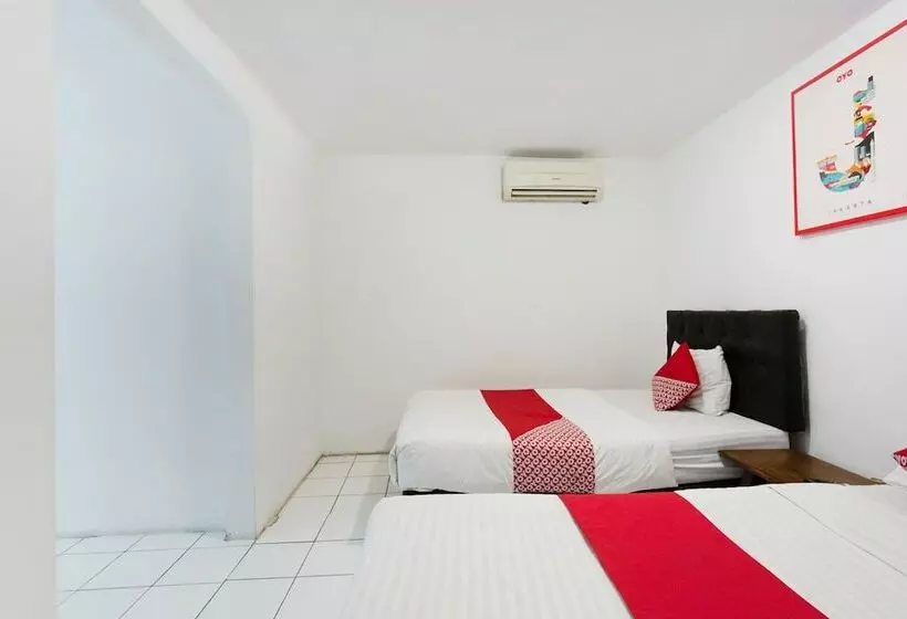 ホテル Oyo 501 Elpeka Dua Residence