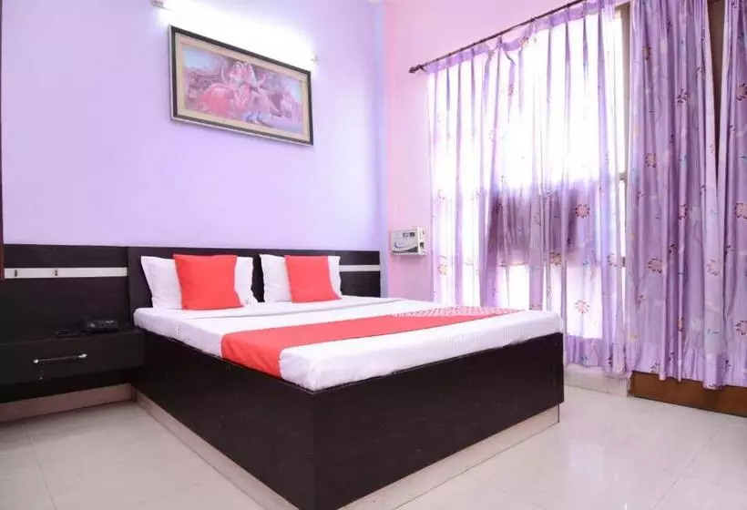 Oyo 33374 Hotel Kc
