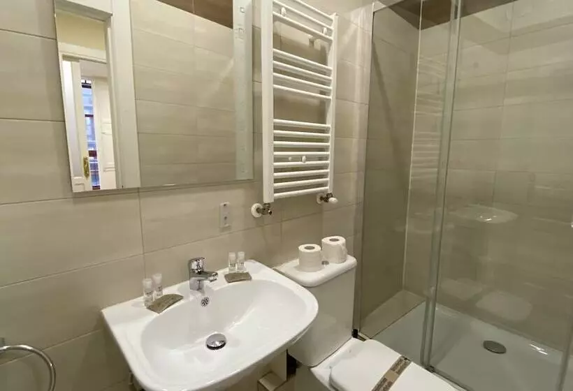 ペンション Insidehome Valladolid Centro  Hab Con Baño Privado En El Centro Y Opcion De Parking