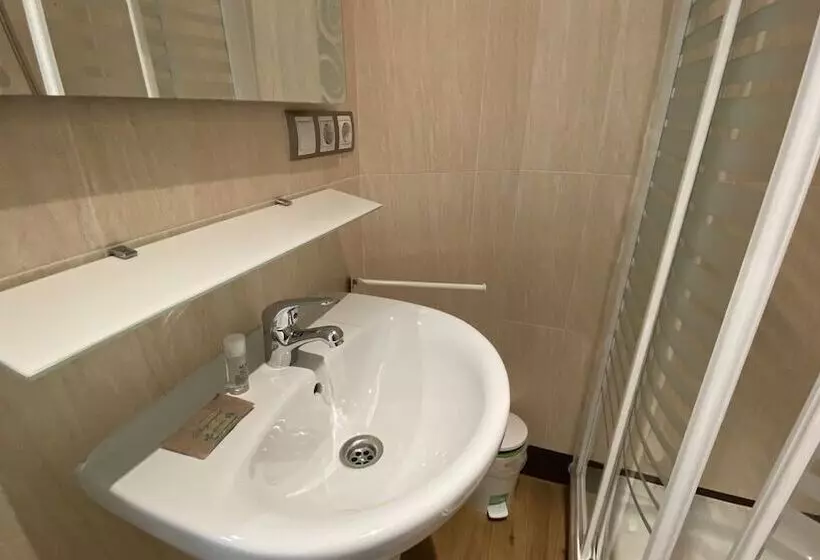 ペンション Insidehome Valladolid Centro  Hab Con Baño Privado En El Centro Y Opcion De Parking