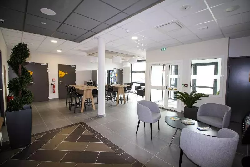 B&b Hotel Montélimar Sud