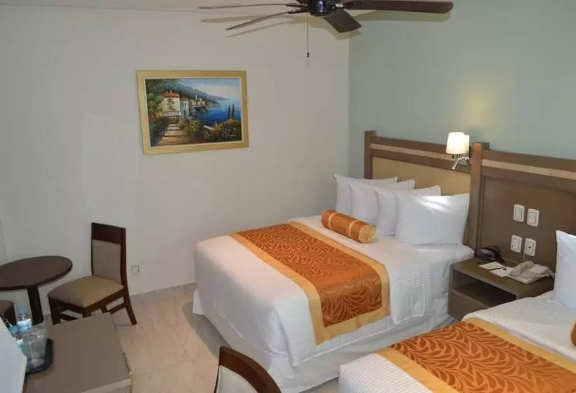 ホテル Villa Magna Poza Rica