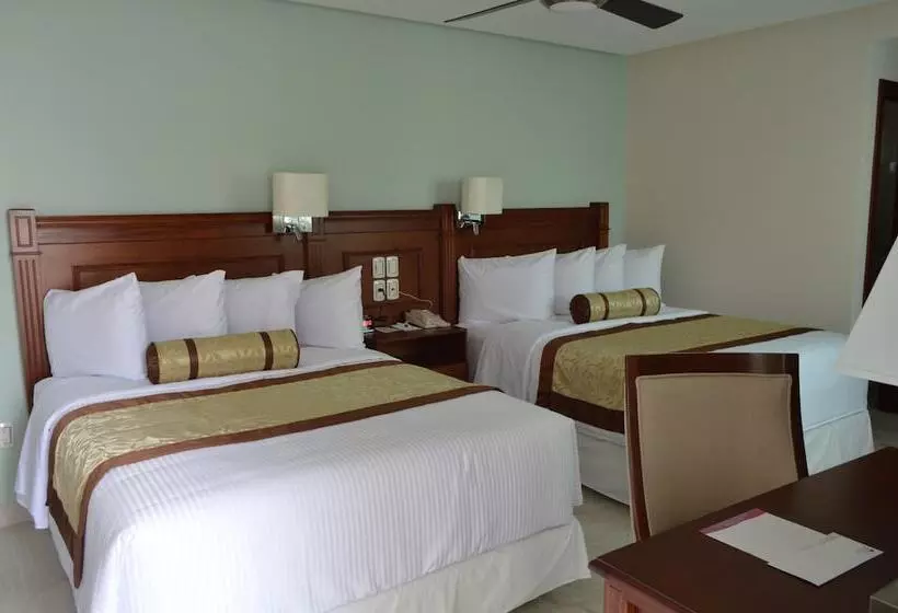 ホテル Villa Magna Poza Rica