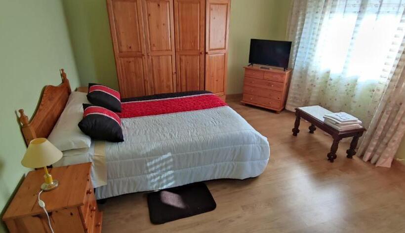 پانسیون Hostal Bodegón A Cosecha