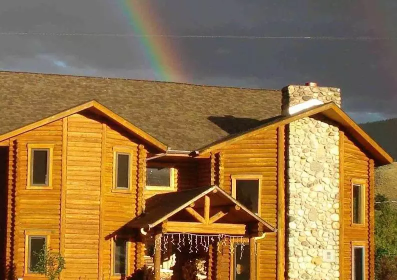 ユースホステル Inn On The Beartooth B&b