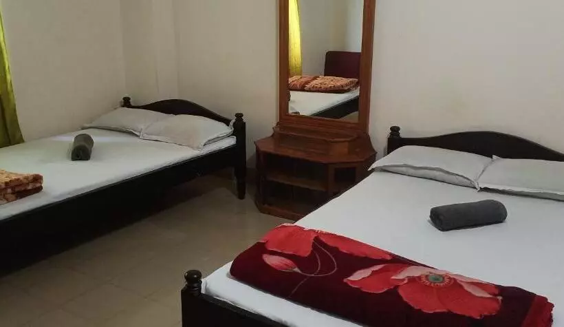 هتل As Shams International