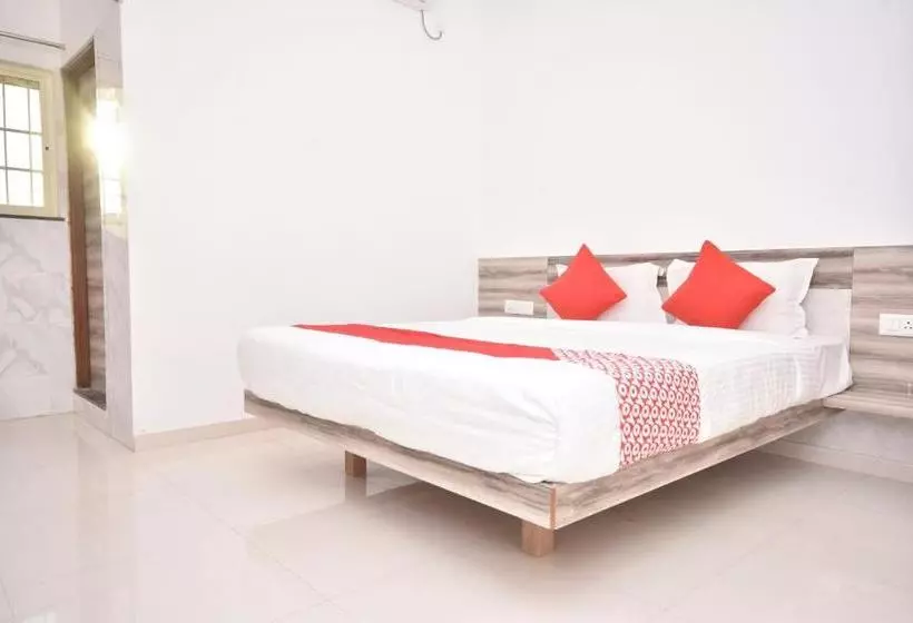 ホテル Oyo 29437 Ramesh Inn