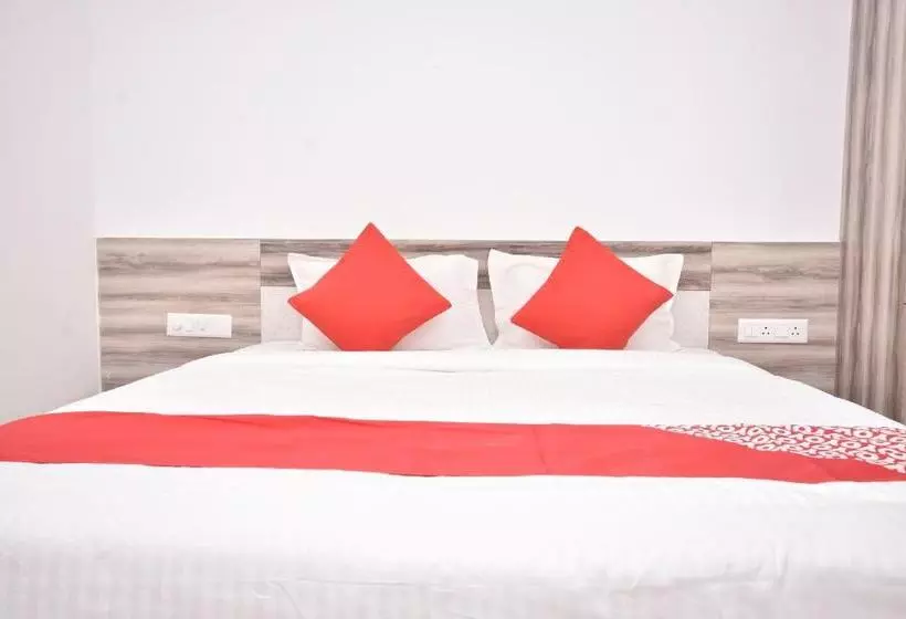 ホテル Oyo 29437 Ramesh Inn