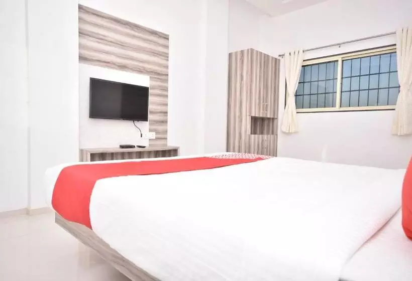 ホテル Oyo 29437 Ramesh Inn