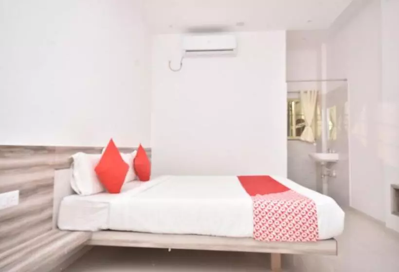 ホテル Oyo 29437 Ramesh Inn