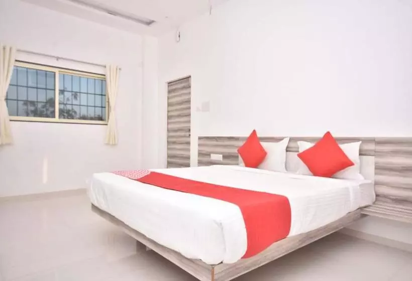 ホテル Oyo 29437 Ramesh Inn