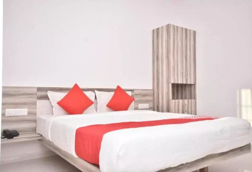 ホテル Oyo 29437 Ramesh Inn