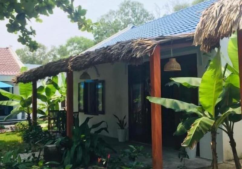 تختخواب و صبحانه Hoi An Blue Seaside Homestay