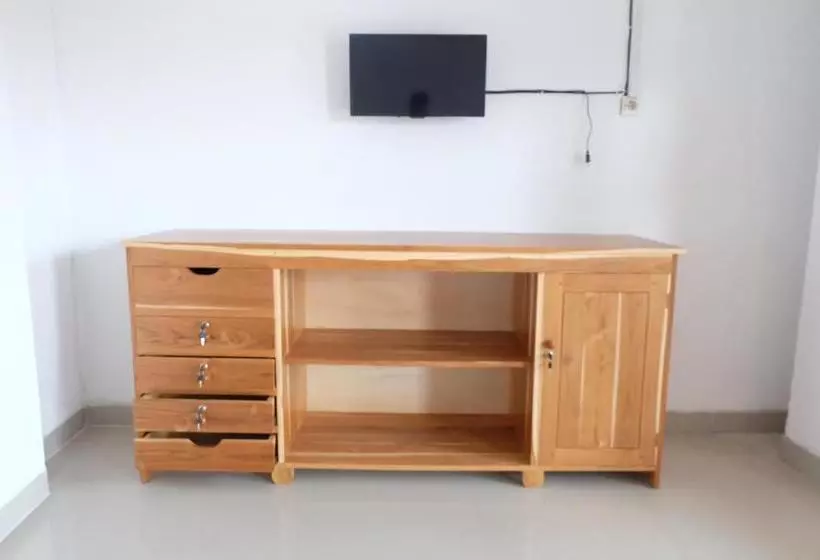 ベッドアンドブレックファースト Sky Bajo Hostel