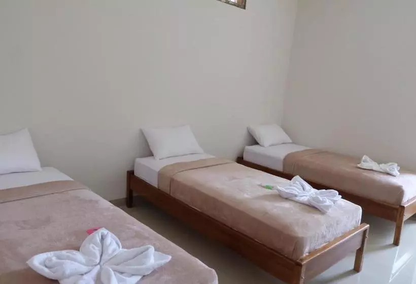 ベッドアンドブレックファースト Sky Bajo Hostel