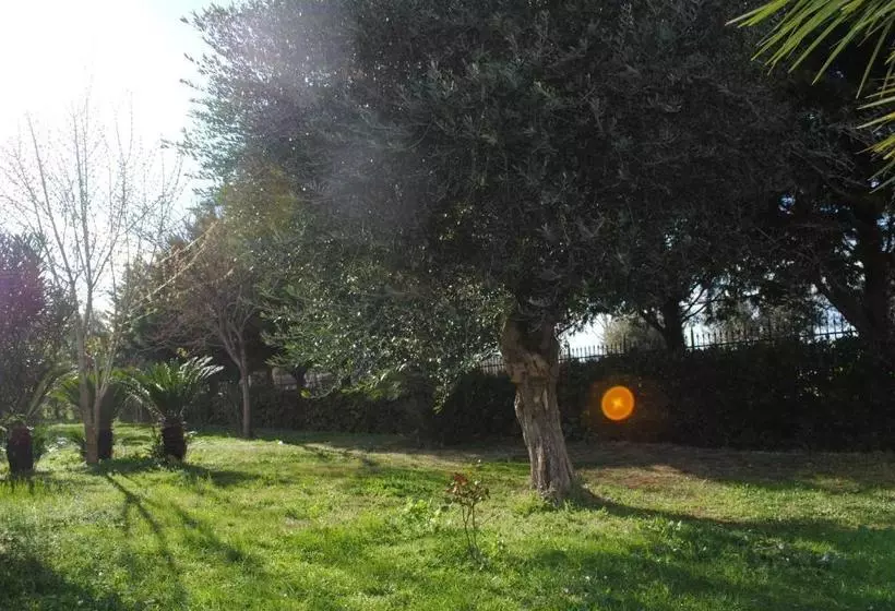 ホテル Agriturismo Pirro