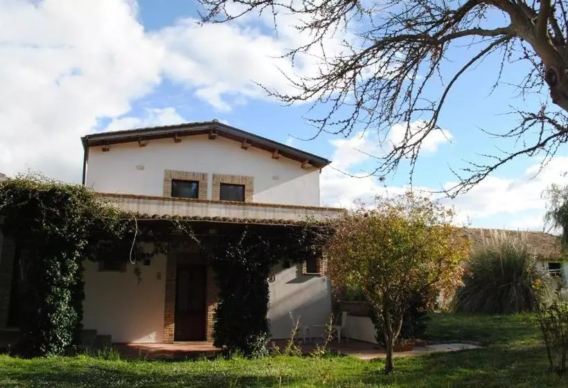 ホテル Agriturismo Pirro