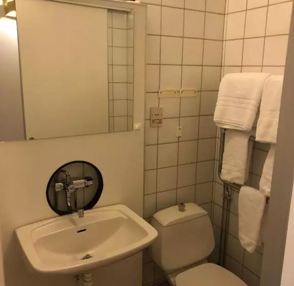 Ewa & Maude Hotel Aston Villa