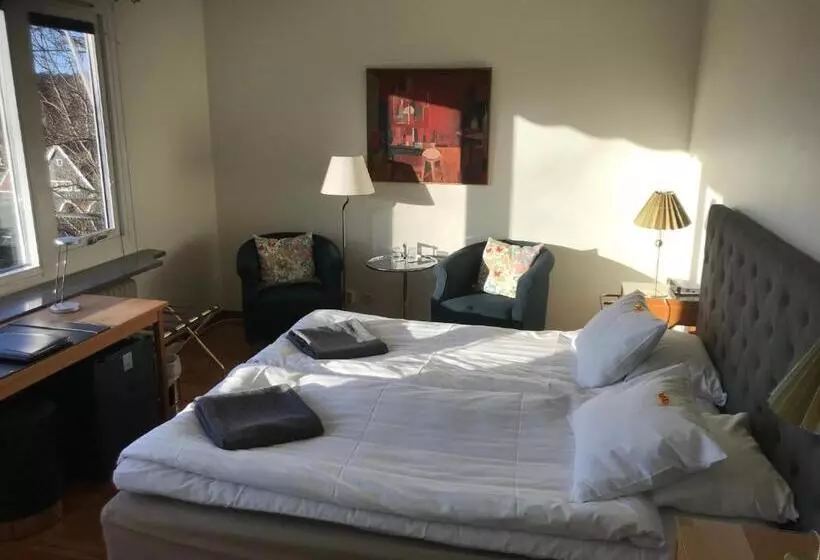 Ewa & Maude Hotel Aston Villa