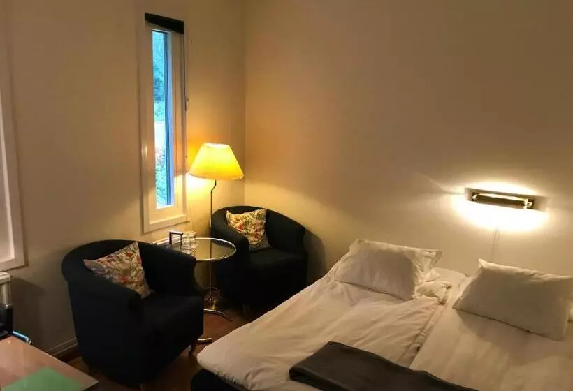 Ewa & Maude Hotel Aston Villa