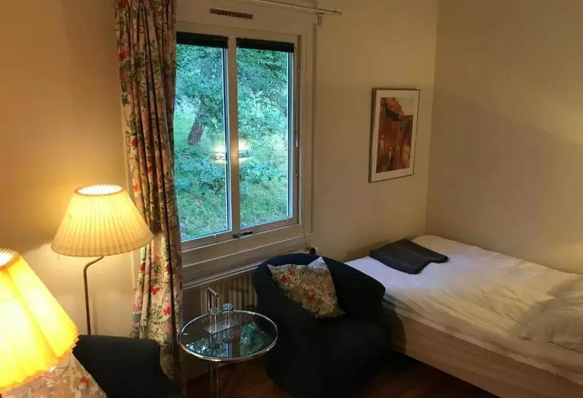 Ewa & Maude Hotel Aston Villa