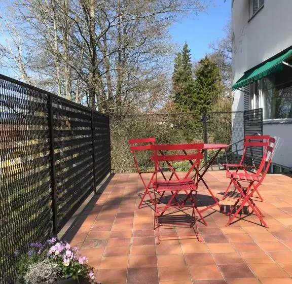 Ewa & Maude Hotel Aston Villa